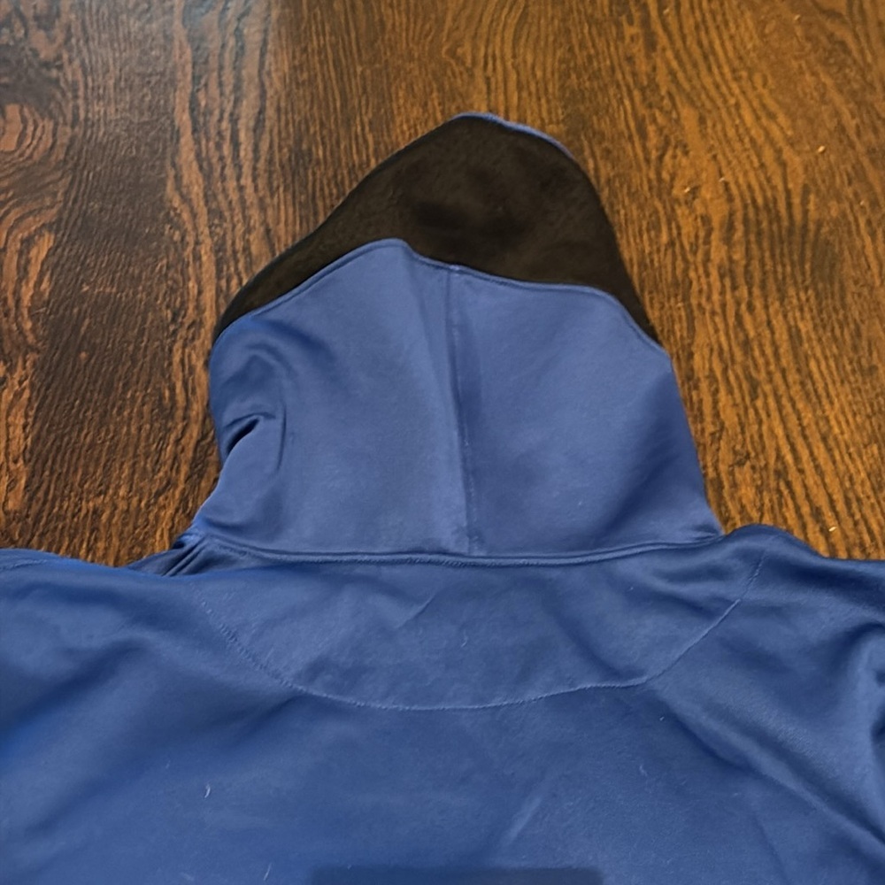 Nike Kids Blue Knicks Hoodie. Youth size medium - Picture 12 of 12
